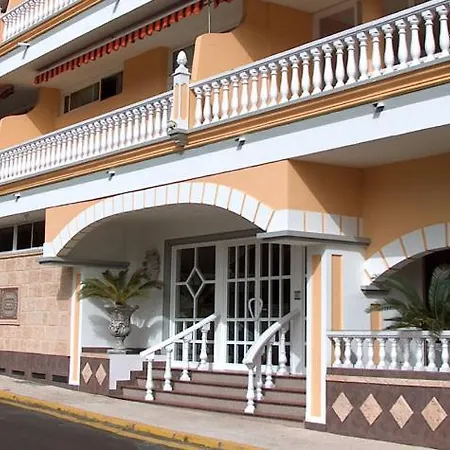 In Puerto De La Cruz Direkt Am Meer *